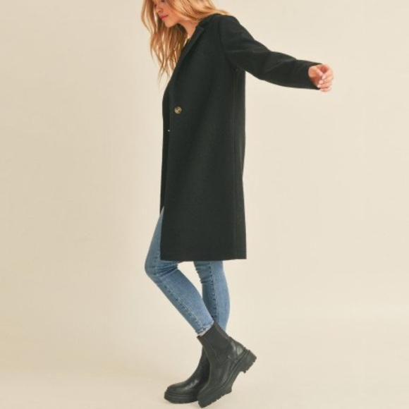 Fabulous single breasted with a notched collar - Picture 4 of 5